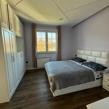 Villa Henry Bajram Curri